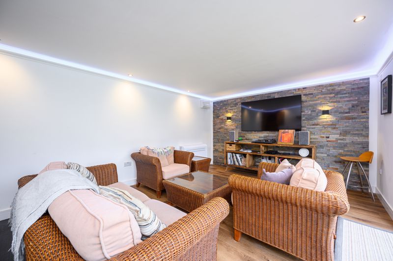 Games Room- click for photo gallery